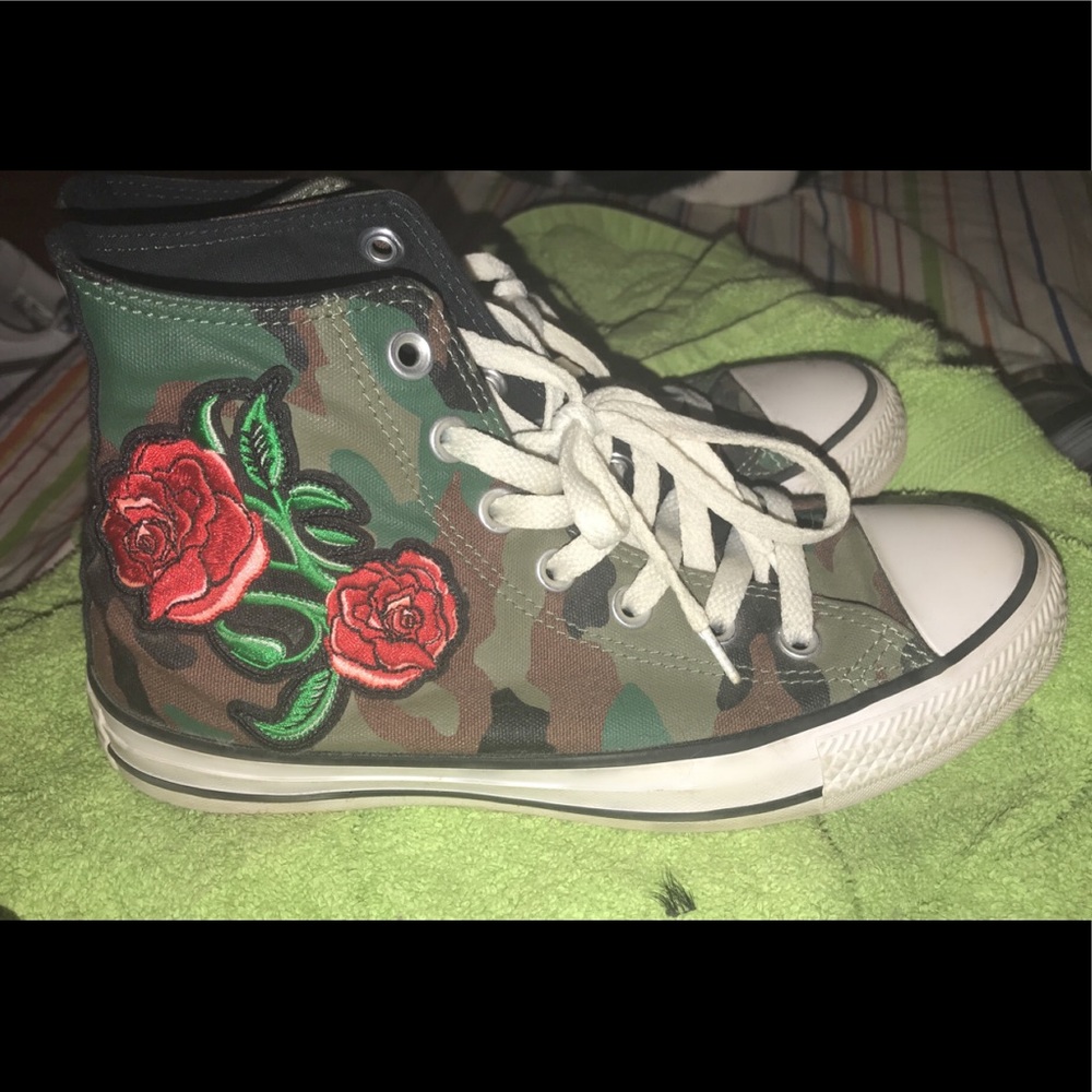 Camo Converse with red rose
